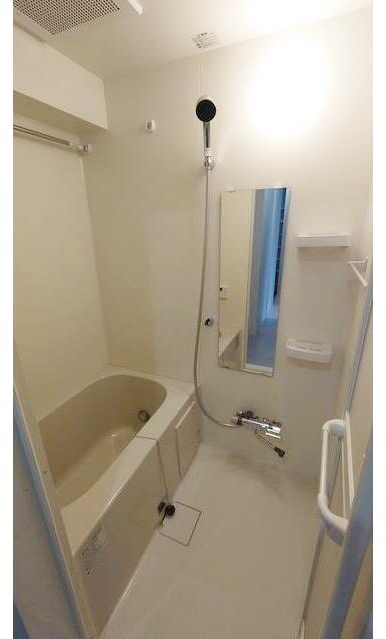 バス・シャワールーム　清潔感のある快適バスルーム♪