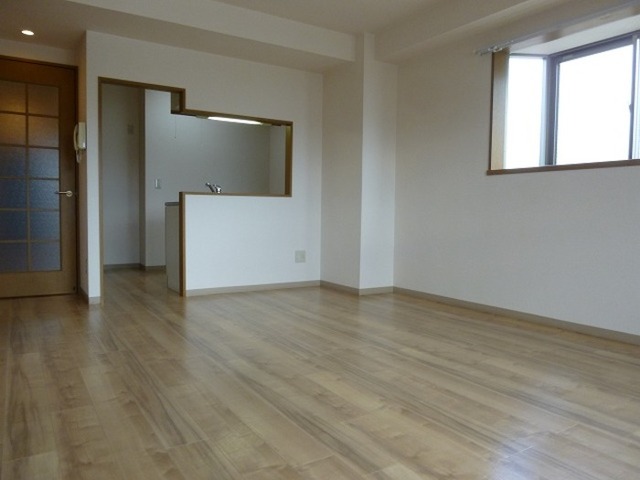 居室・リビング　リビング全景