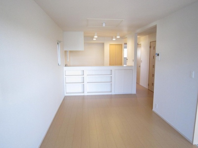 居室・リビング　図面と現状に相違がある場合には現状を優先