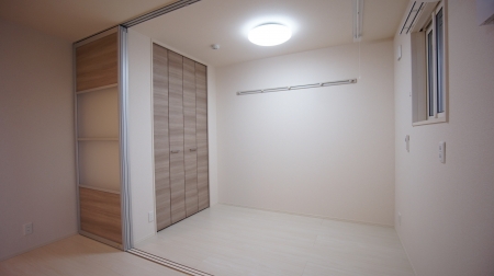 その他　サービスルーム３帖