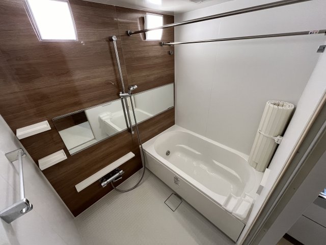 バス・シャワールーム　浴室乾燥機付きで便利♪