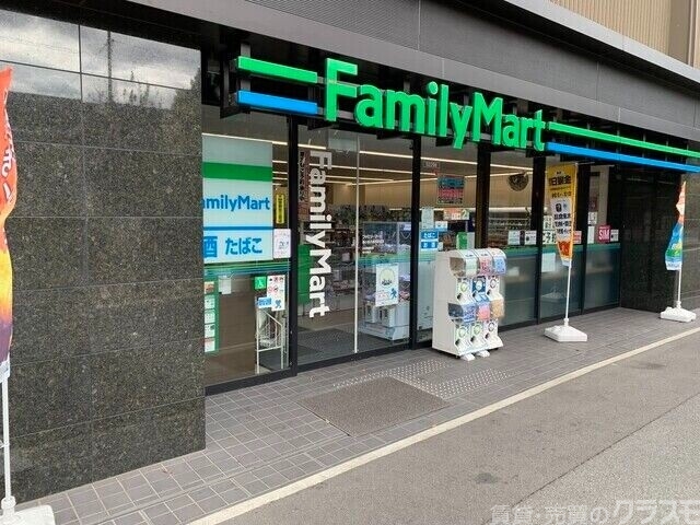 コンビニ　ファミリーマート梅小路京都西駅前店（コンビニ）まで1374m