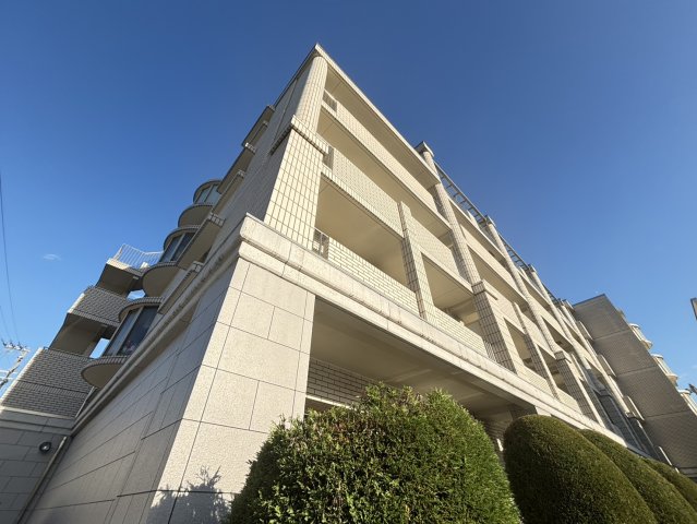 建物外観　詳細は、RISUMO江坂本店までお問合せください♪