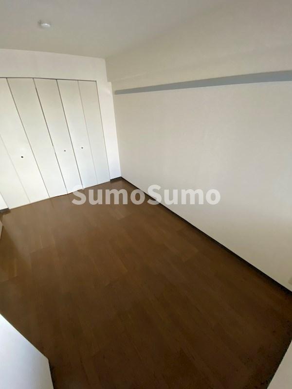 その他部屋・スペース　広くて明るい寝室