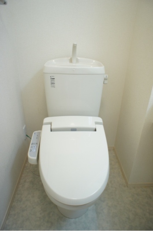 トイレ　図面と現状に相違がある場合には現状を優先