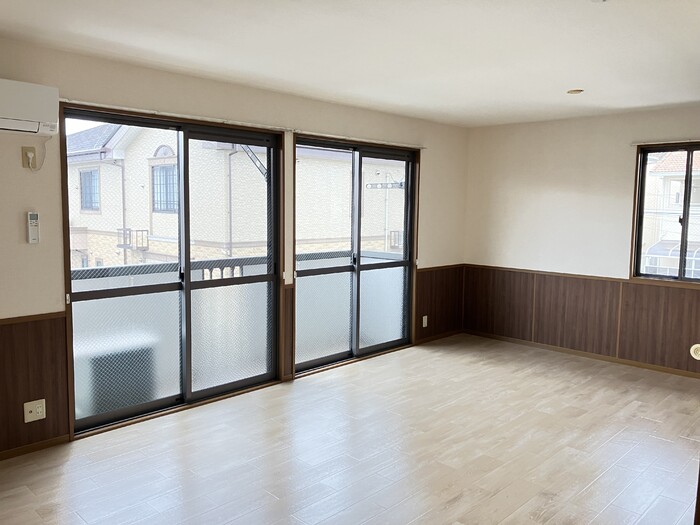 居室・リビング　リビング