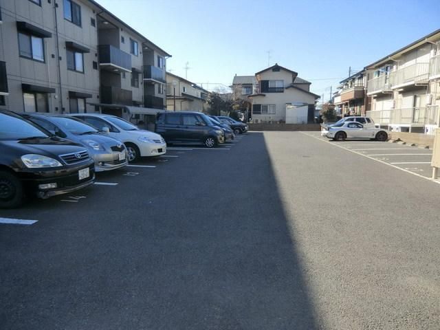 駐車場　敷地内駐車場