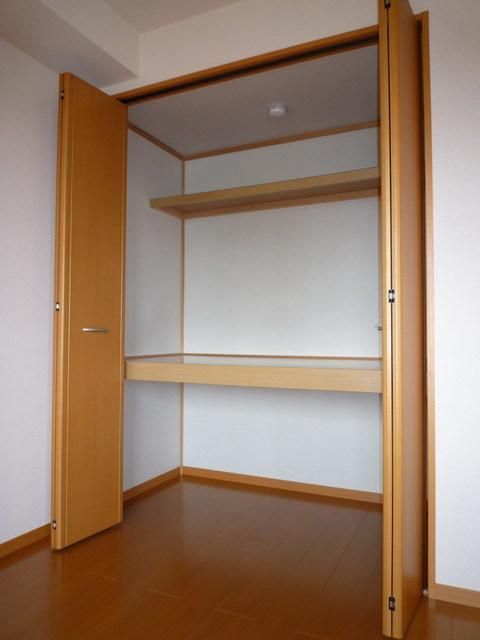 収納　※別号室参考写真です