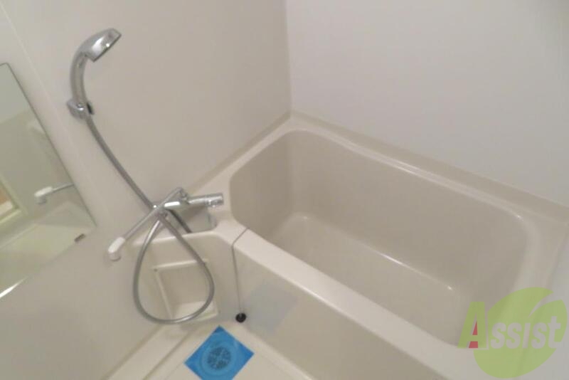 バス・シャワールーム　バスルームは一日の疲れを癒す大切な空間です。