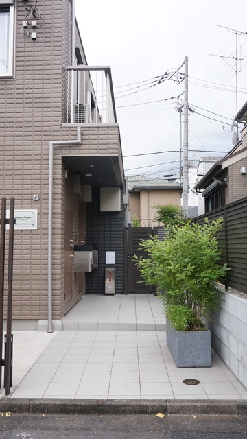 エントランス　エントランスをくぐると我が家です☆