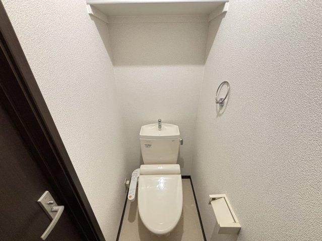 トイレ　※同物件別号室の写真になります
