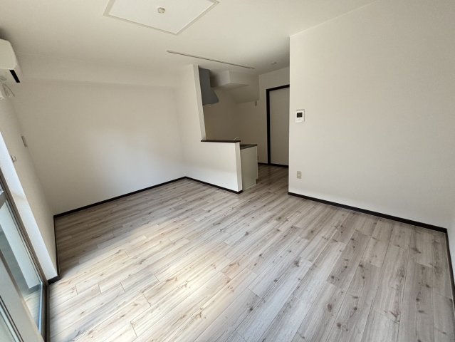 居室・リビング　※同物件別号室の写真になります