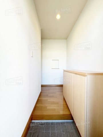 玄関　シューズボックス付きの玄関です★