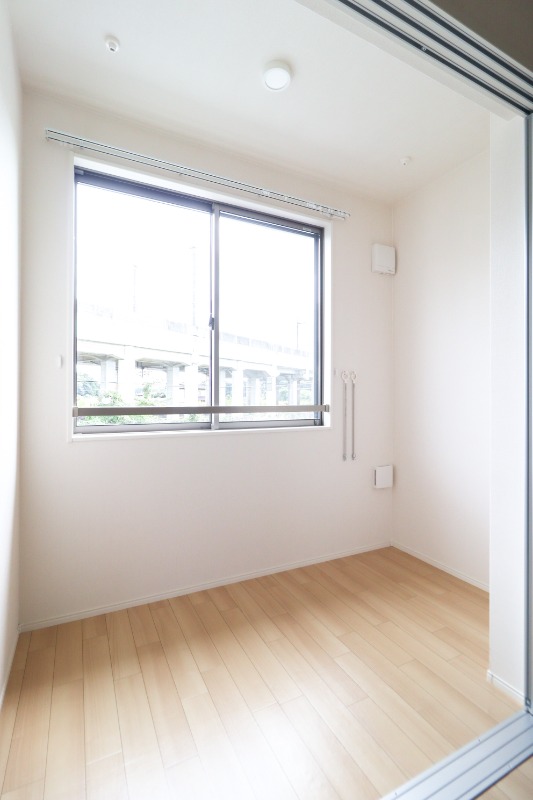 バルコニー　図面と現状に相違がある場合には現状を優先