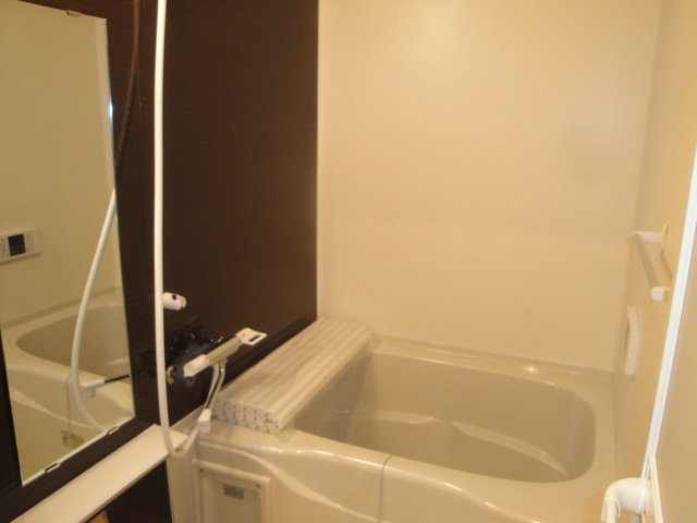 バス・シャワールーム　バス（イメージ）
