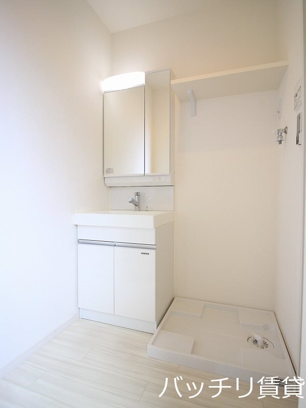 洗面設備　画像は同シリーズ参考画像の為、現況を優先いたします。