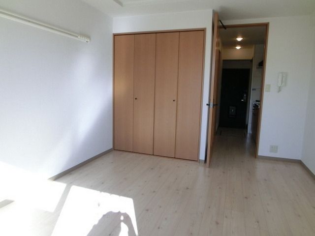 居室・リビング　広々としたお部屋です