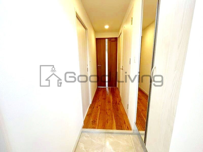 玄関　たくさんの靴のコレクションご覧あれ♪