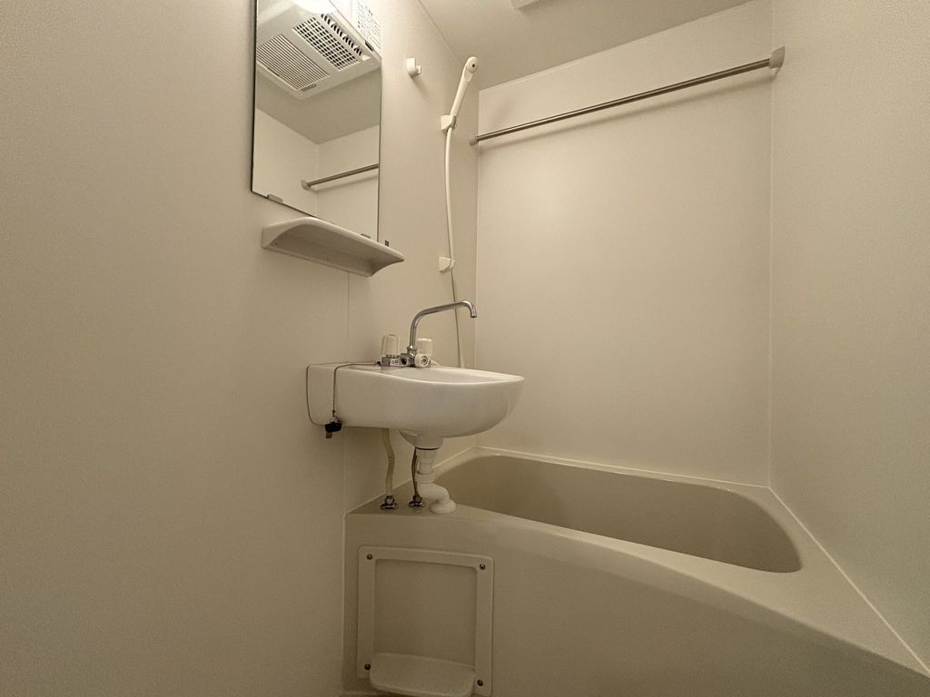 バス・シャワールーム　バス