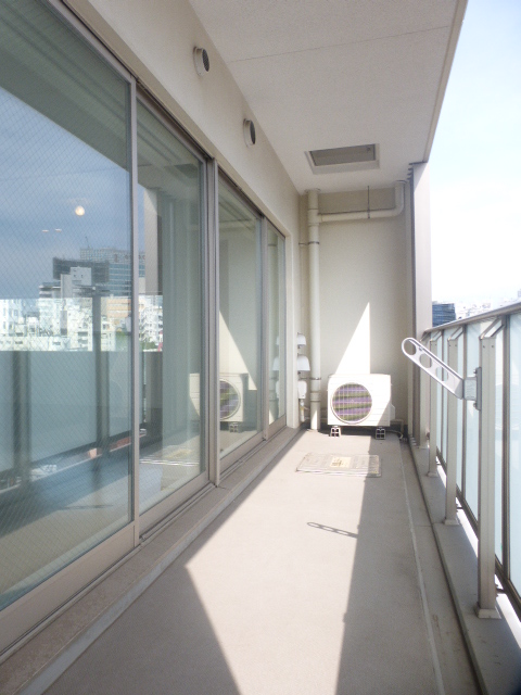 バルコニー　バルコニー