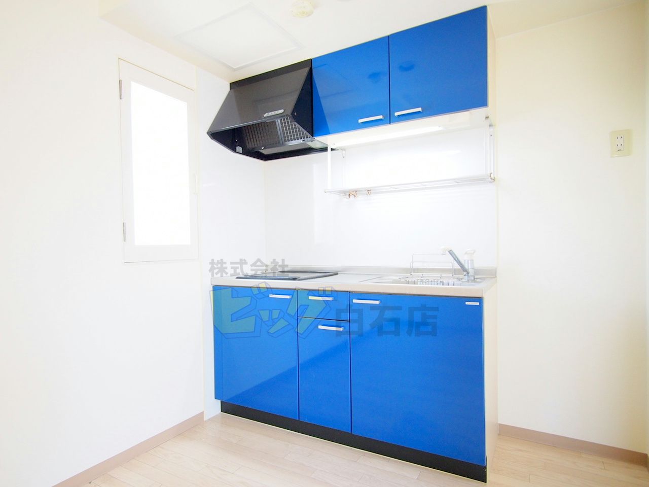 キッチン　人気の独立式システムキッチンです♪