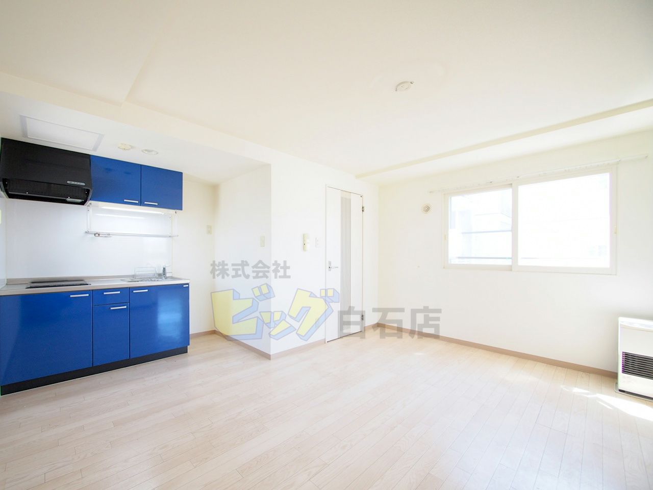 居室・リビング　陽当たり良好で明るいリビングです♪