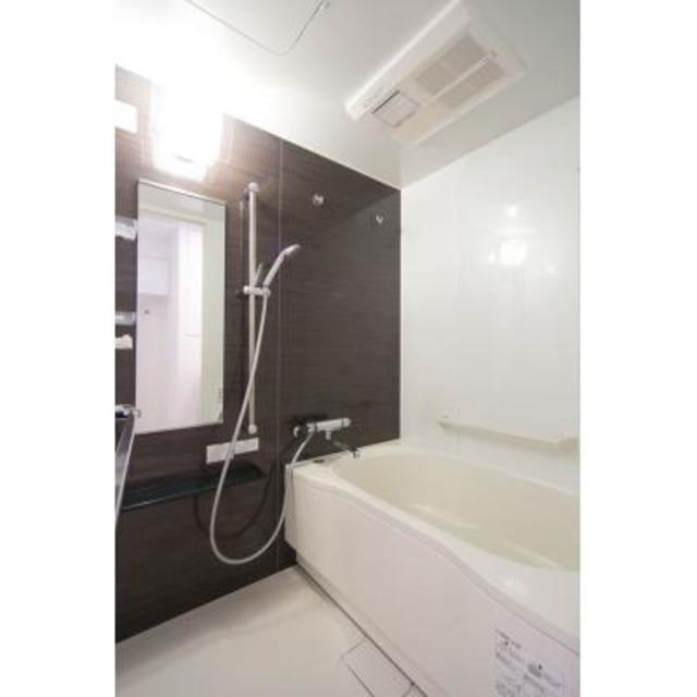 バス・シャワールーム　※写真は同タイプ住戸です。