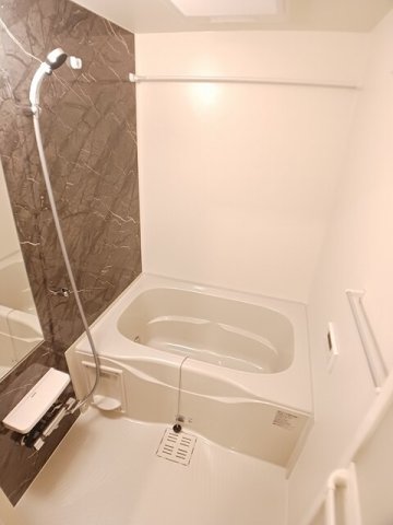 バス・シャワールーム　日々の暮らしに欠かせないお風呂です