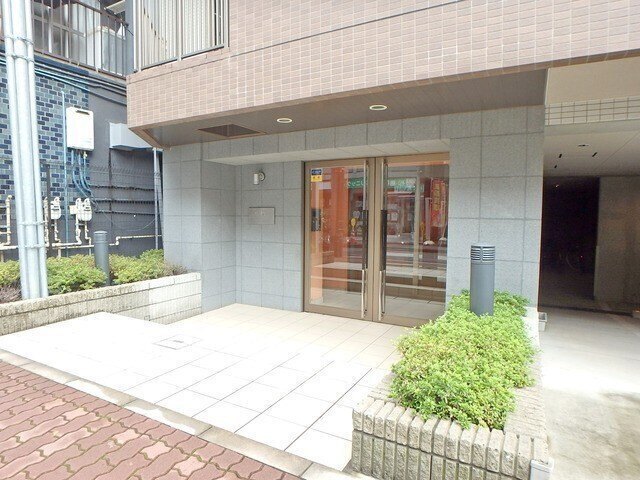 エントランス　角部屋です