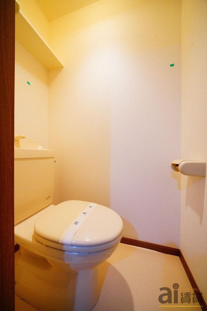 トイレ　～同仕様写真～