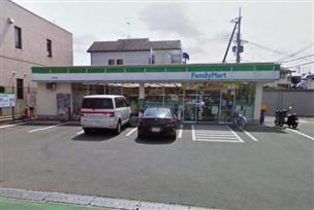コンビニ　ファミリーマート堺草尾店（コンビニ）まで443m