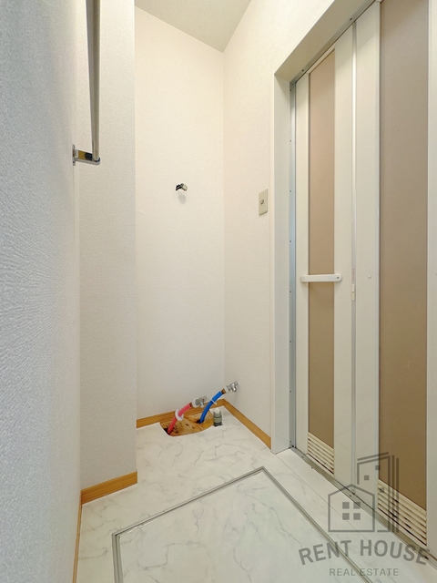 洗面設備　ピカピカの洗髪洗面化粧台が入ります☆