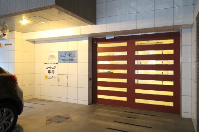 エントランス　建物の内部です