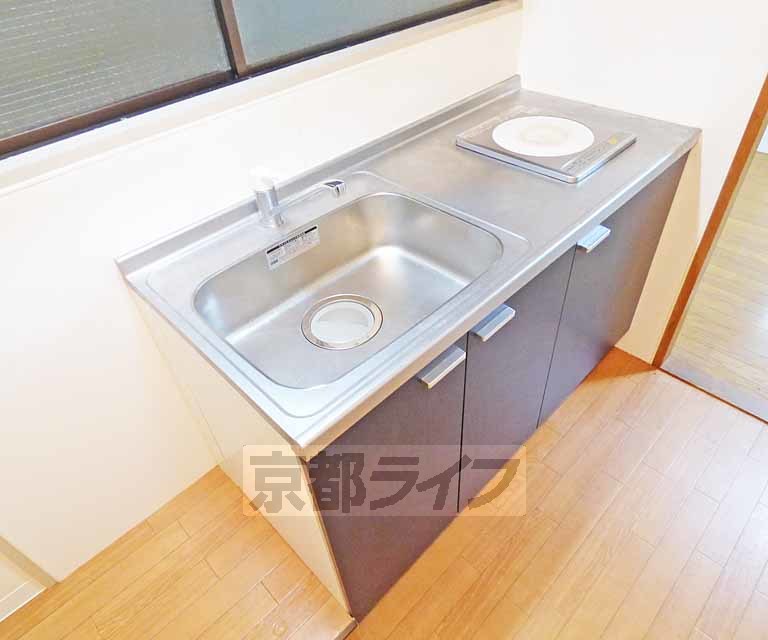 キッチン　大きなシンクのキッチンです。