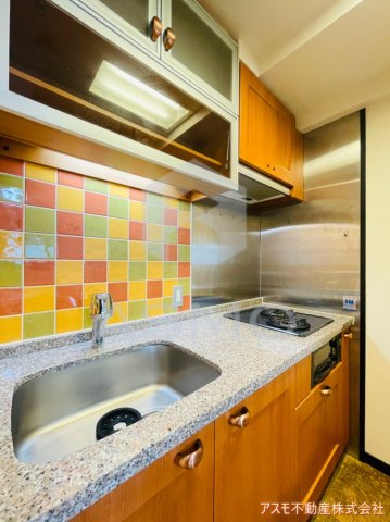 キッチン　※同物件　別間取り　参考写真