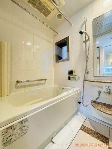 バス・シャワールーム　※同物件　別間取り　参考写真