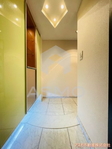 玄関　※同物件　別間取り　参考写真