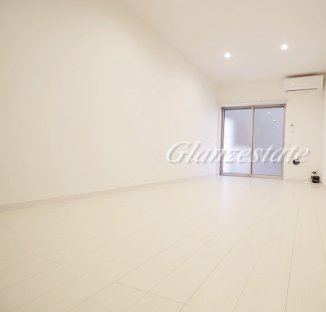 居室・リビング　☆陽の差し込む明るいお部屋☆