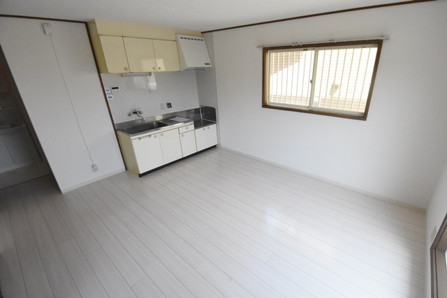 居室・リビング　２面採光で明るいリビング♪東南西角部屋♪