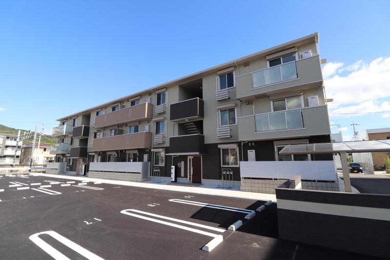 建物外観　D-room寺家駅前A　建物外観