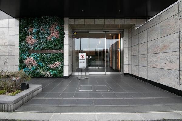 エントランス　毎日通るエントランスはこのようになっています