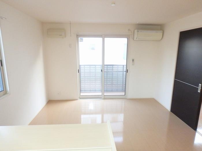 居室・リビング　すべて参考写真です