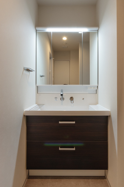 洗面設備　※写真は同タイプ住戸です。