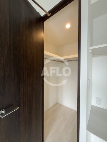 収納　ソルレヴェンテ江坂広芝町　クローゼット