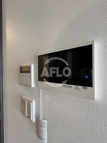 セキュリティ　ソルレヴェンテ江坂広芝町　モニター付きインターホン