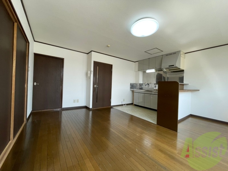 居室・リビング　広くてキレイなＬＤＫが広がっていて、充実した生活が送れそう。