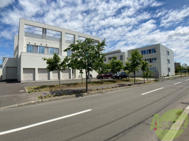 中学校　札幌市立屯田北中学校（中学校）まで2012m