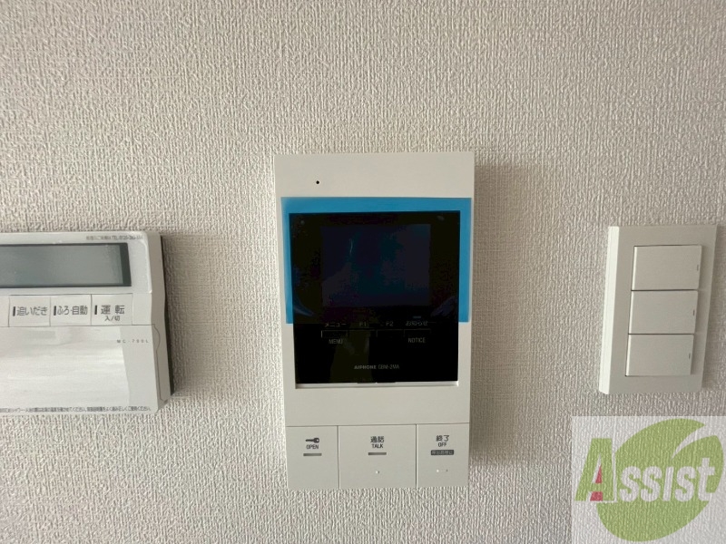 セキュリティ　ＴＶモニター付インターホンです。来客者の顔が見えるので安心！