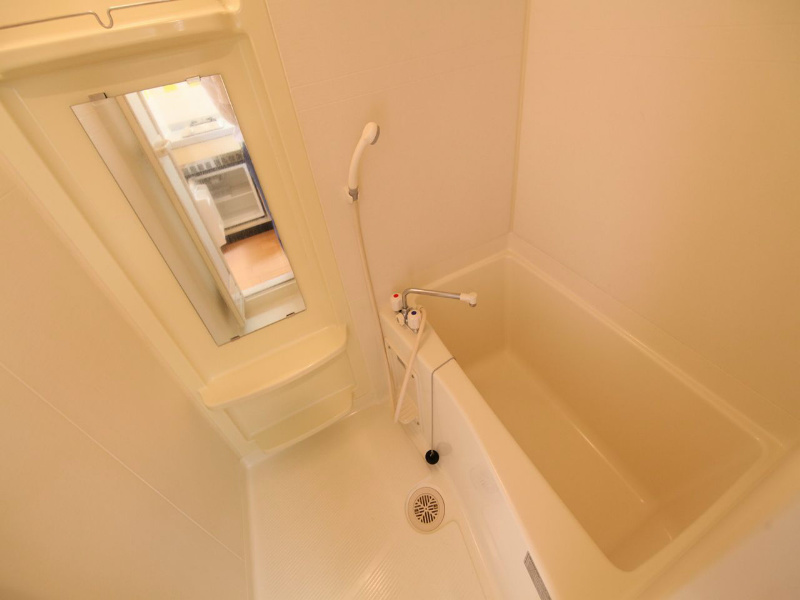バス・シャワールーム　浴室暖房乾燥機付　24時間換気機能付お風呂
