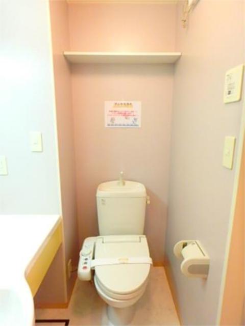 トイレ　ウォシュレット完備